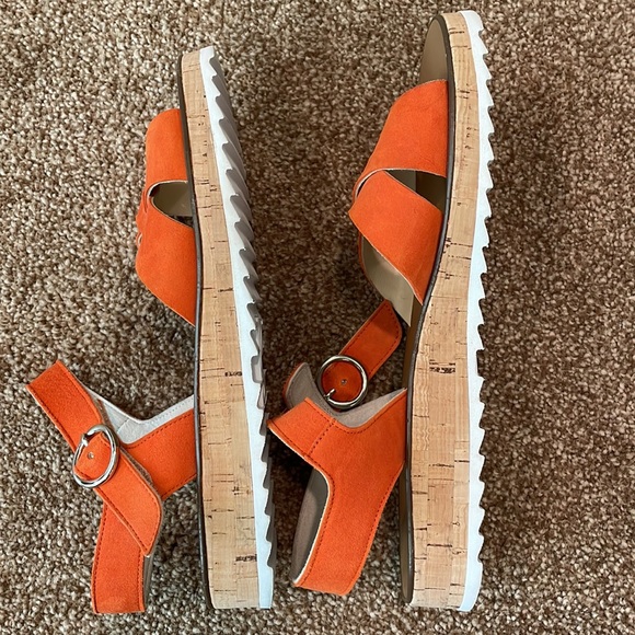 Paul Green sandal Mindy Platform orange suede with gold velcro strap 9… - Picture 7 of 11